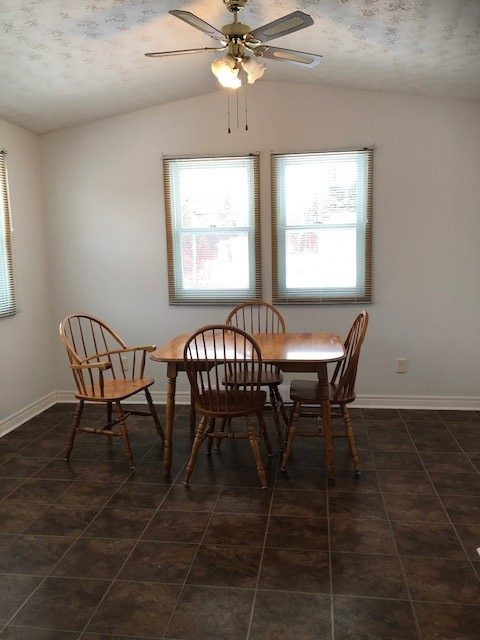 3-Barton-Ct-Dining-area-e1579201570914