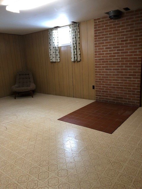 3-Barton-Ct-Family-Room-e1579201600781